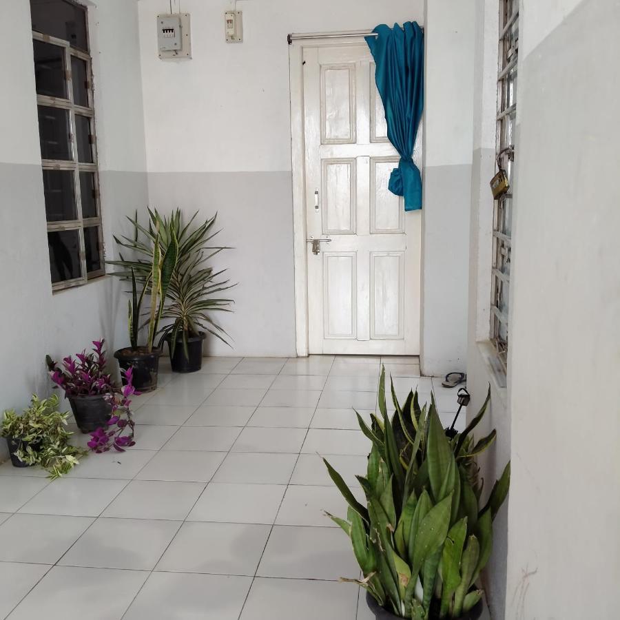 Traveler House Otel Dimāpur Dış mekan fotoğraf